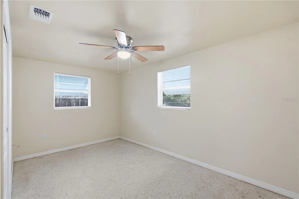 Photo of 2122 HOLIDAY DRIVE