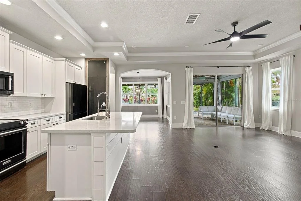 Photo of 6805 PARK STRAND DRIVE