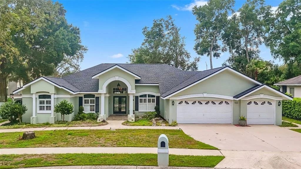 Photo of 7225 RIVER FOREST LANE