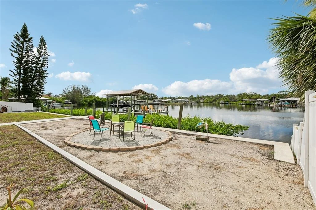 Photo of 806 BLUE HERON BOULEVARD