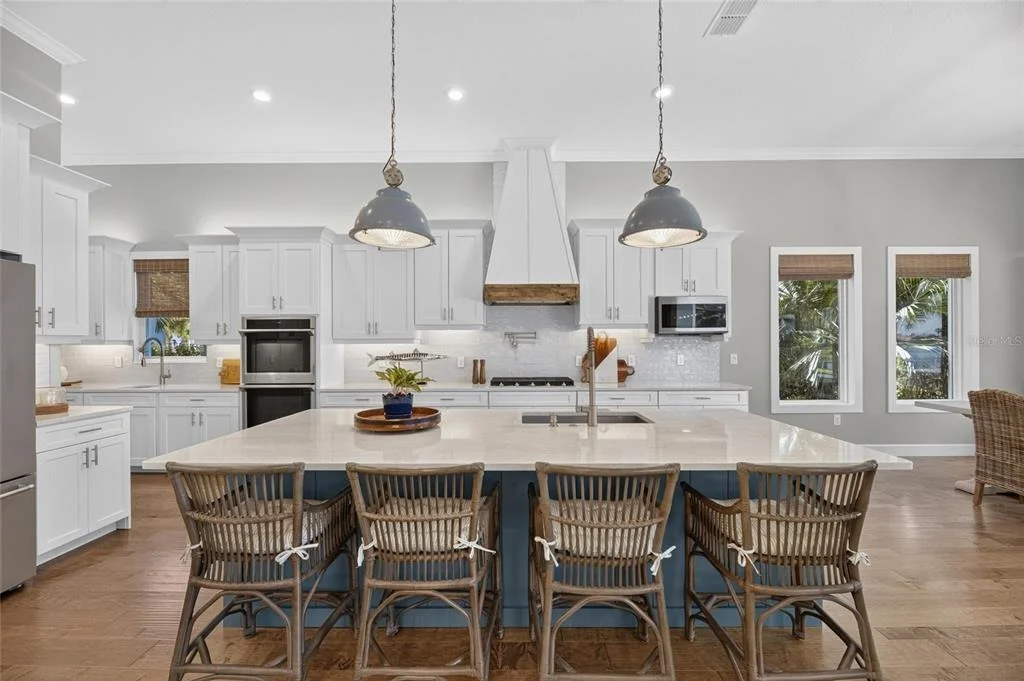 Photo of 825 MANNS HARBOR DRIVE