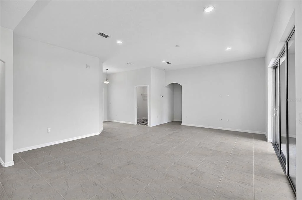 Photo of 10 PERSIMMON DRIVE