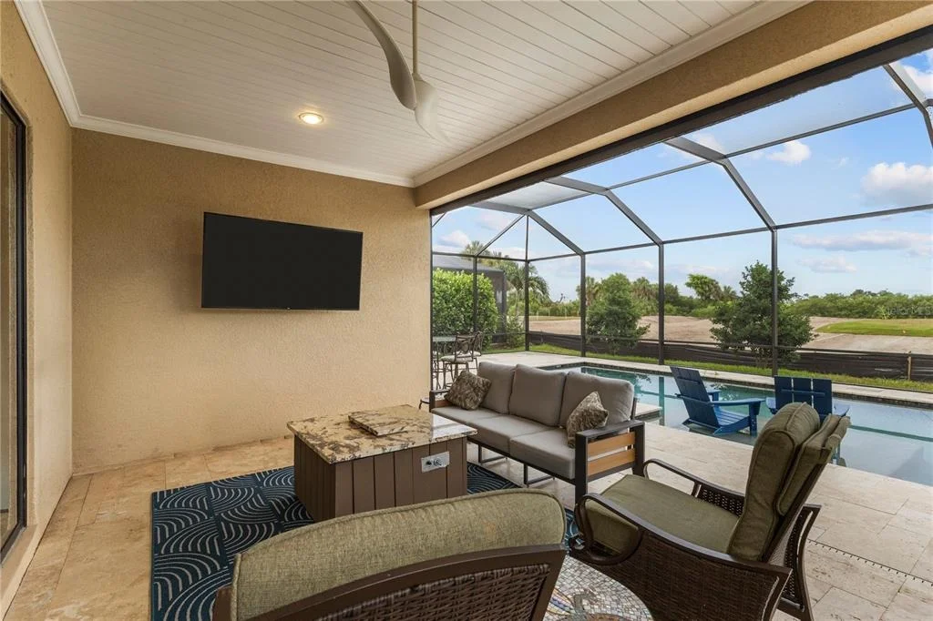 Photo of 24252 GALLBERRY DRIVE