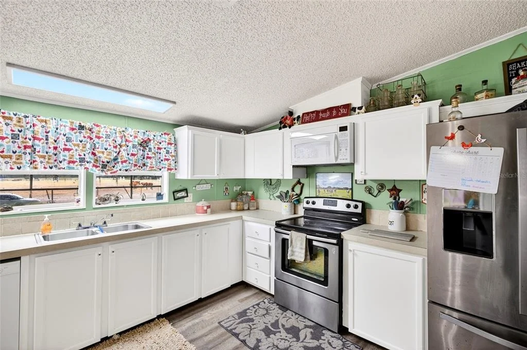 Photo of 650 NE 170TH AVENUE