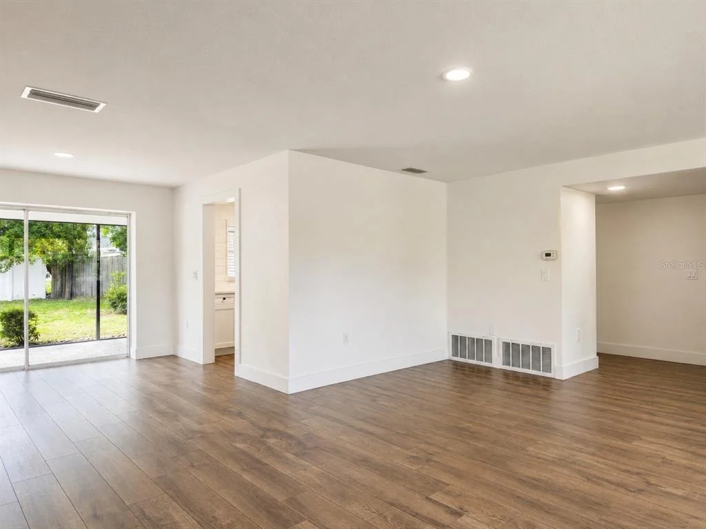Photo of 810 ALLAMANDA DRIVE