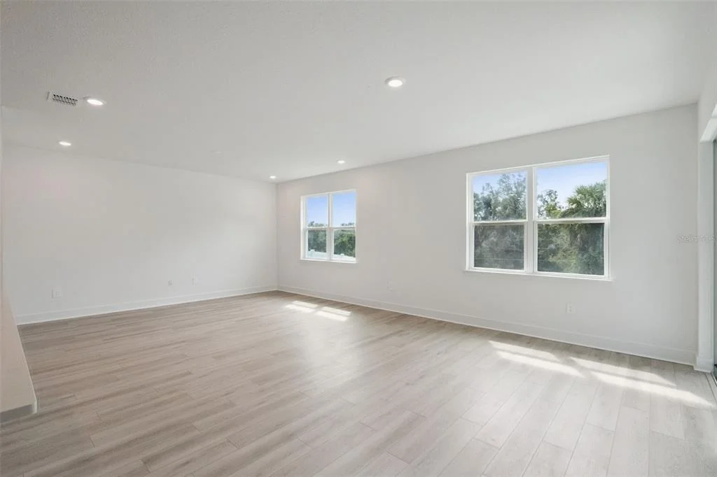 Photo of 786 EMERALD GROVE DRIVE