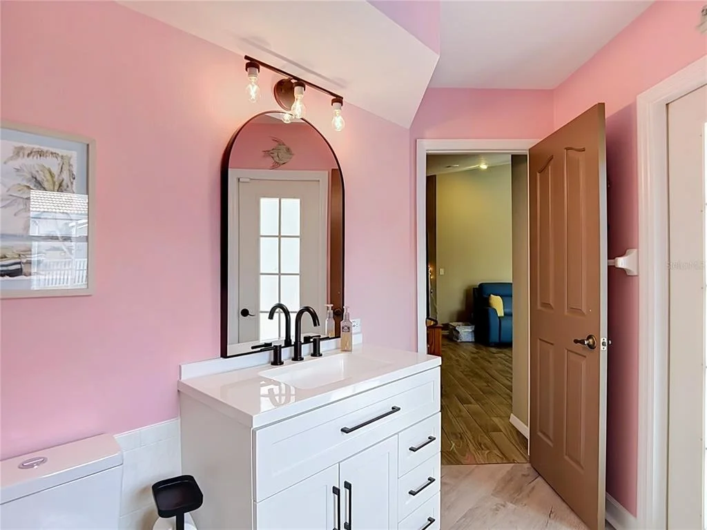 Photo of 1051 HOOK DRIVE
