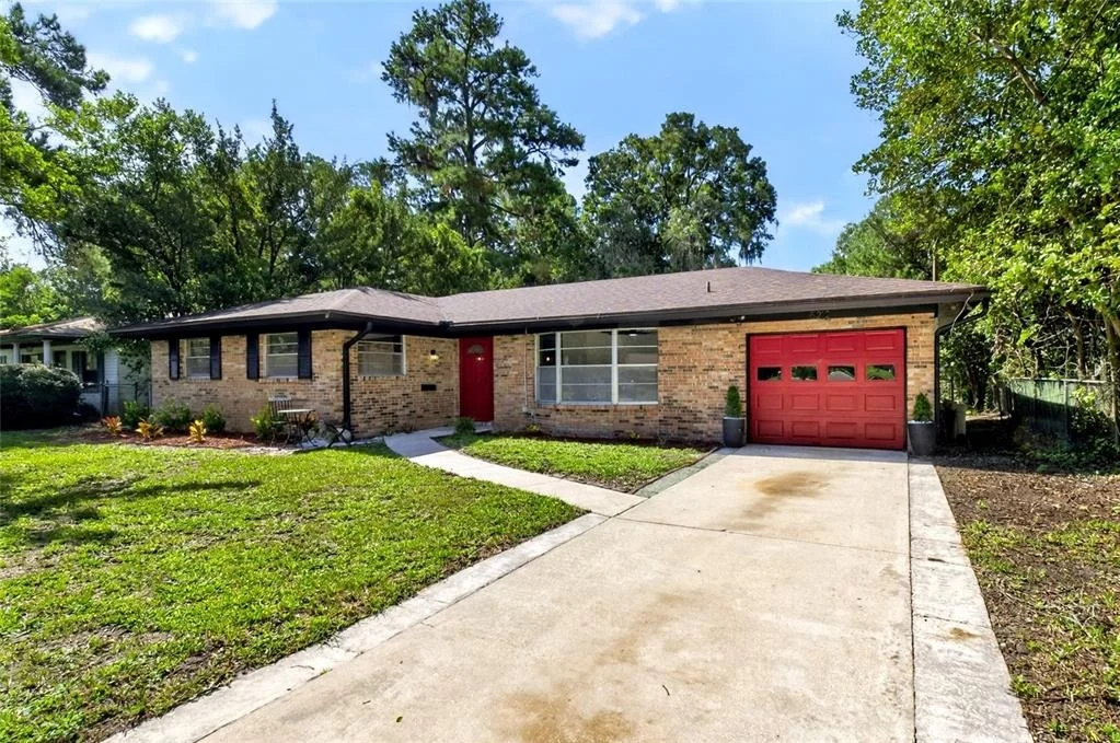 Photo of 5212 CLARENDON ROAD