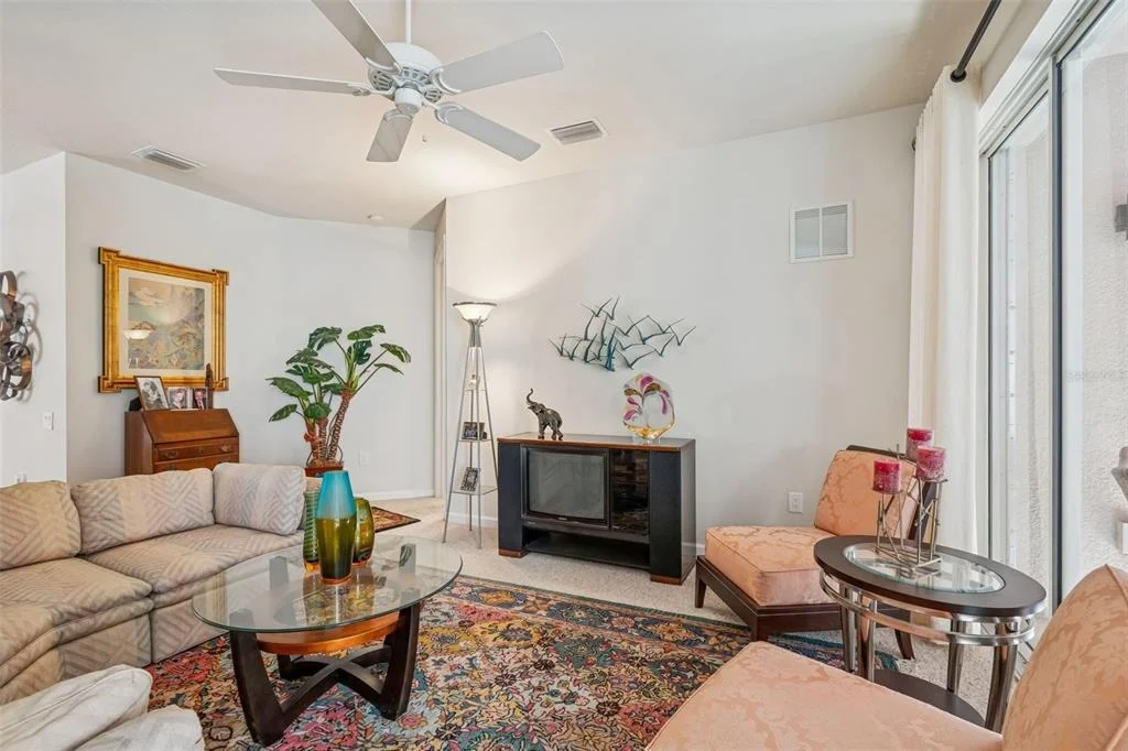 Photo of 894 LANTERN WAY