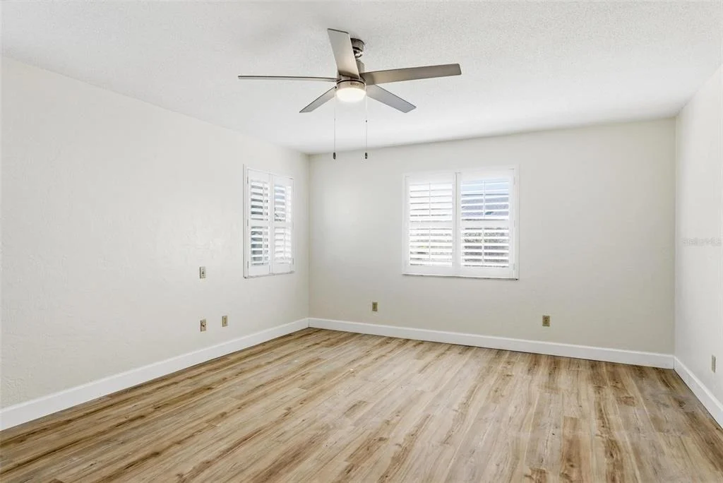 Photo of 33 E SEA HARBOR