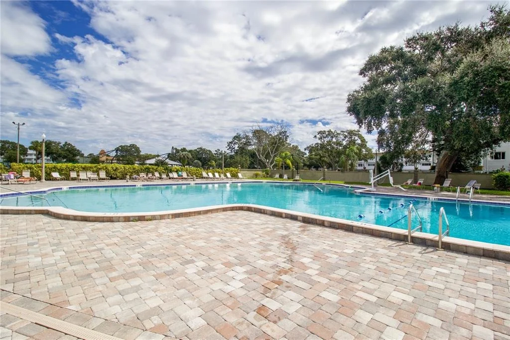 Photo of Unit 6 at 2440 WORLD PARKWAY BOULEVARD