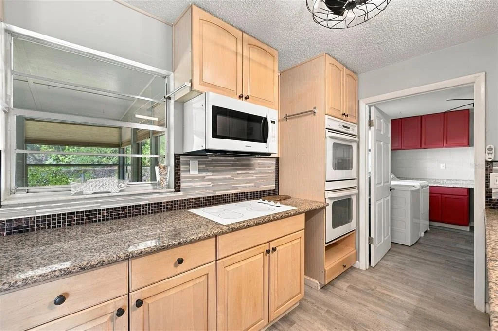 Photo of 3036 SHAMROCK DRIVE