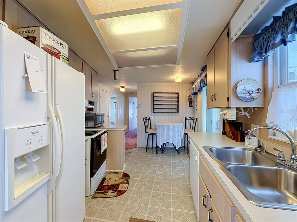 Photo of 176 SUNSET DRIVE