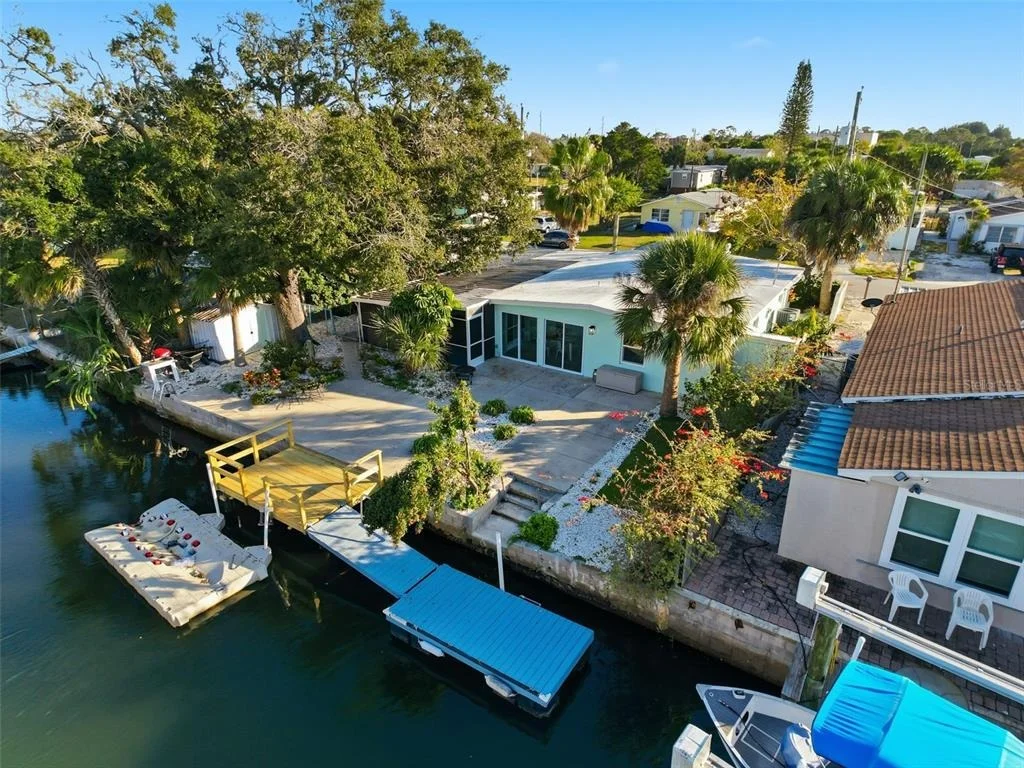 Photo of 6827 SANDERLING LANE
