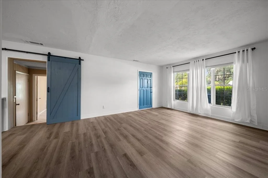 Photo of 2830 SE 6TH STREET