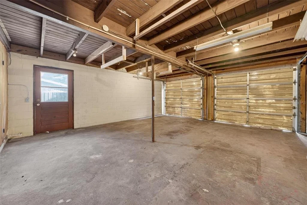 Photo of 710 TWIN OAKS LANE