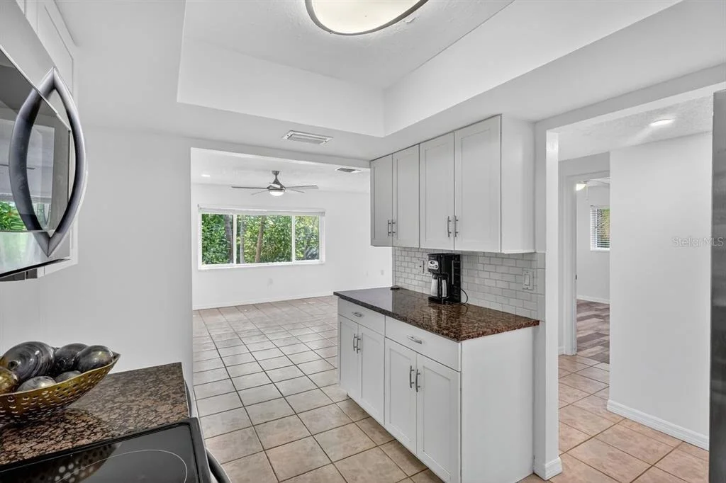 Photo of 1884 SOUTHPOINTE DRIVE