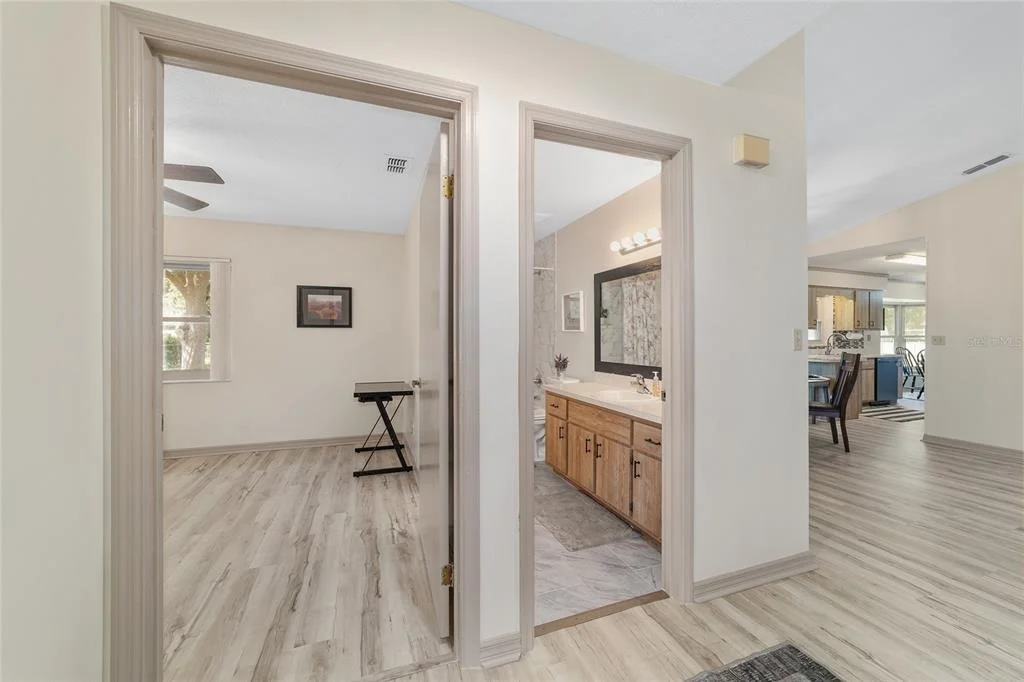 Photo of 4008 SE 61 PLACE