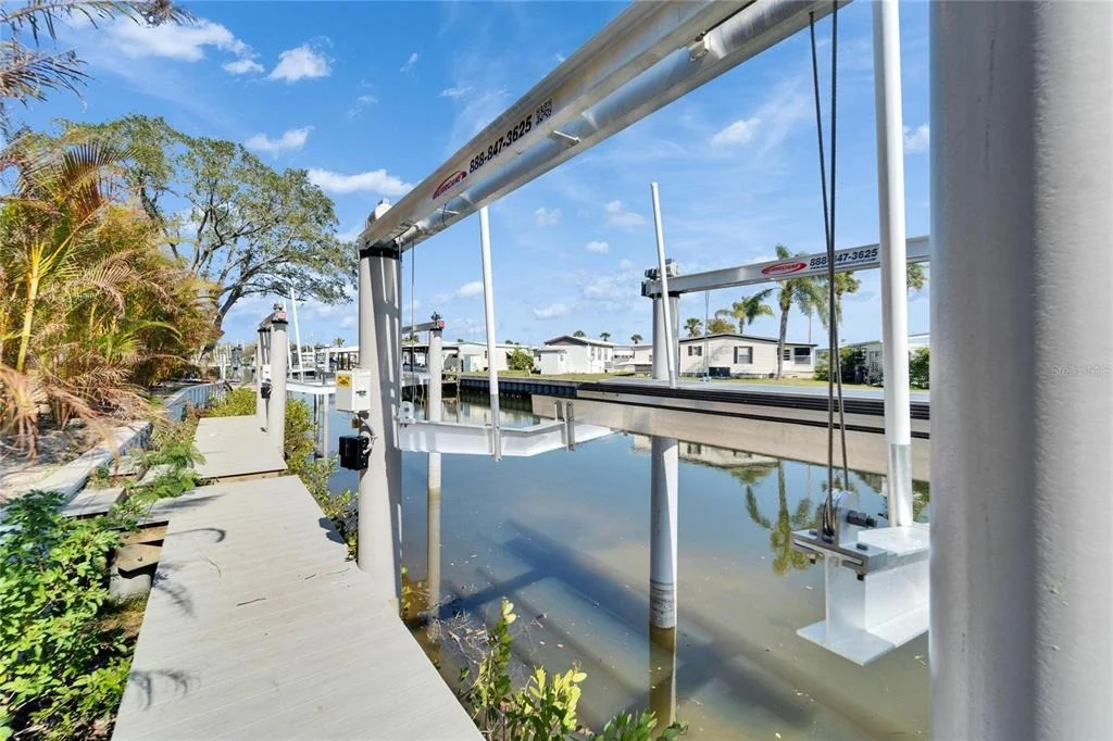 Photo of 6536 SIMONE SHORES CIRCLE