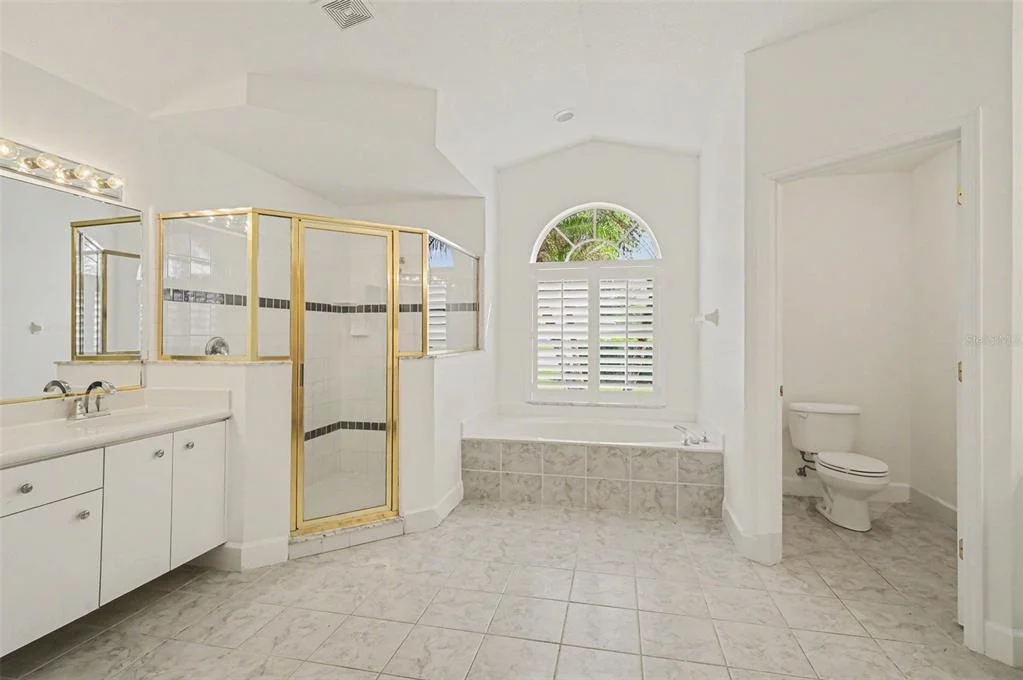 Photo of 8 FOX CLIFF WAY