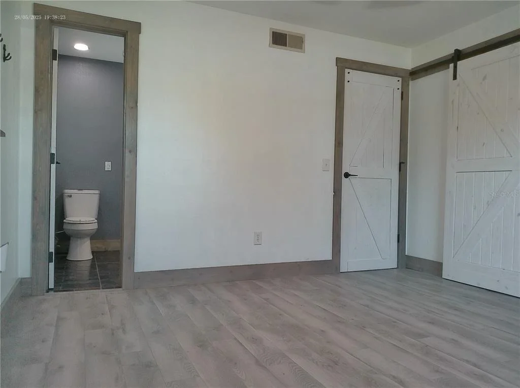 Photo of 5 N KEYSTONE DRIVE