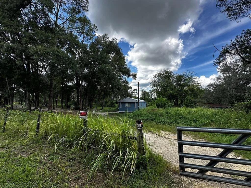 Photo of 418 N PINE STREET