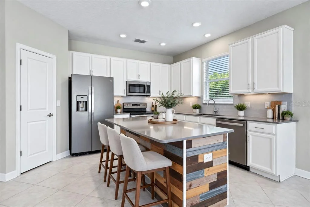 Photo of 261 TAFT DRIVE