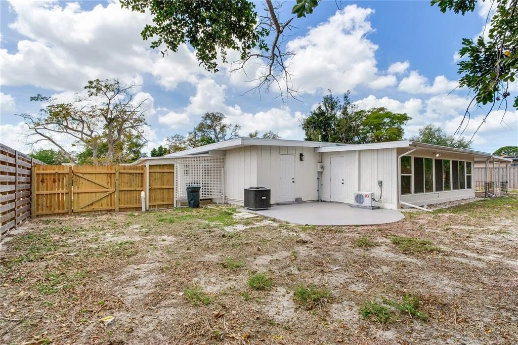 Photo of 2753 VALENCIA DRIVE