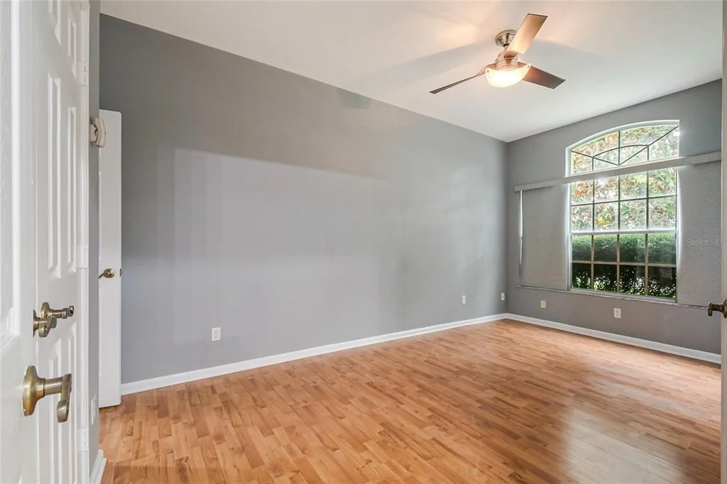 Photo of 116 OAK GROVE CIRCLE