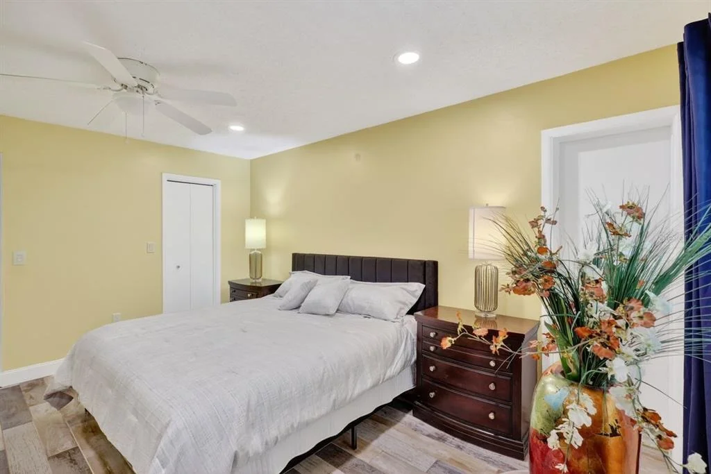 Photo of 1884 SOUTHPOINTE DRIVE