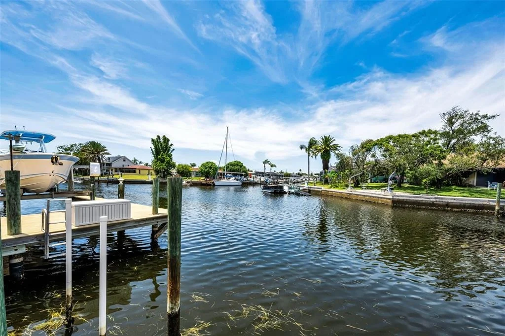 Photo of 4825 SHELL STREAM BOULEVARD