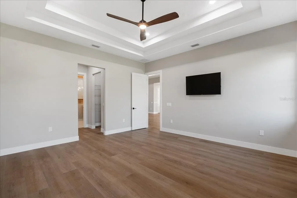 Photo of 46 RIVERVIEW BEND N
