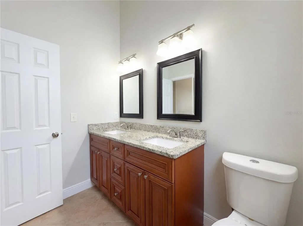 Photo of 1696 CHATHAM CIRCLE