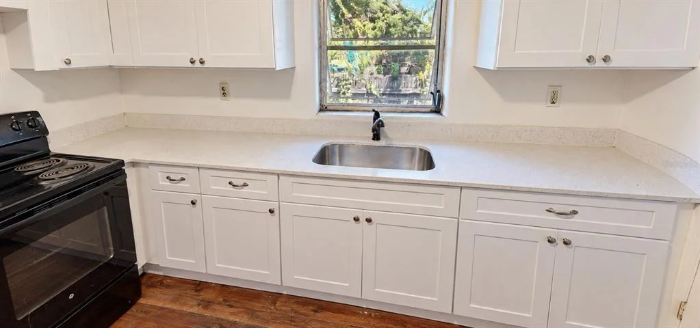 Photo of 415 MODEL STREET