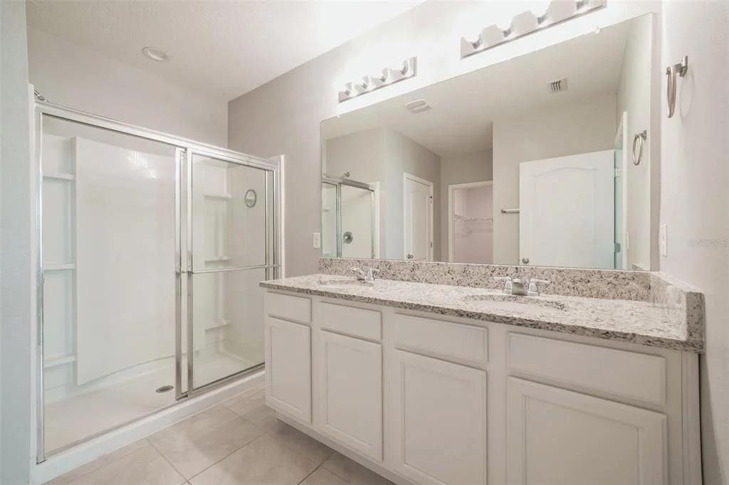 Photo of 345 SUMMERSHORE DRIVE