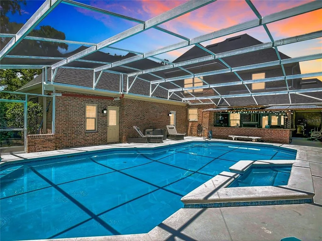 Photo of 38 WINDING CREEK WAY