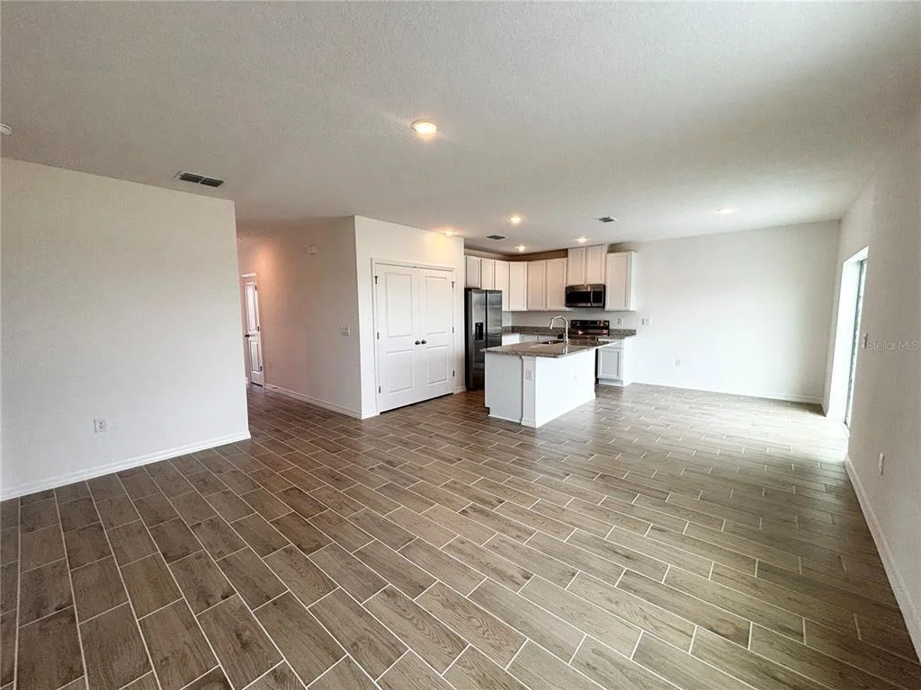 Photo of 616 BROADOAK DRIVE