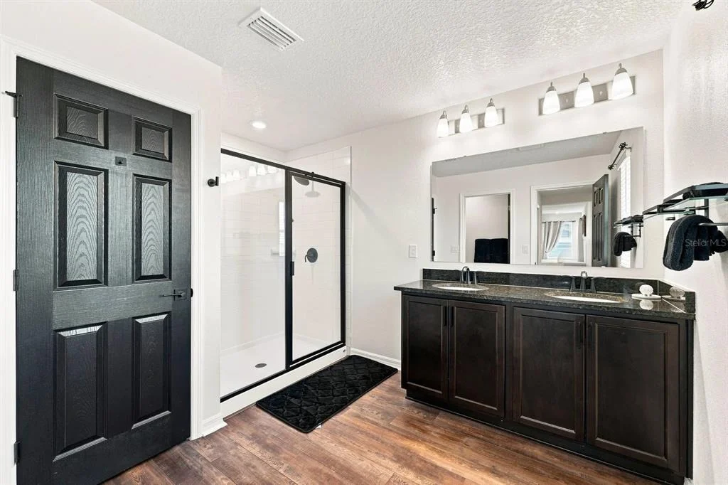 Photo of 455 OVERPOOL AVENUE