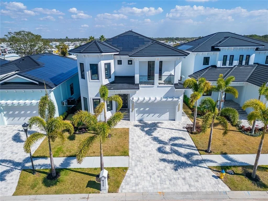 Photo of 6536 SIMONE SHORES CIRCLE