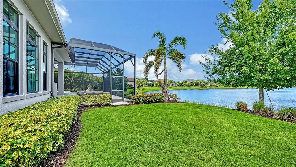 Photo of 8339 LUCERNE LOOP