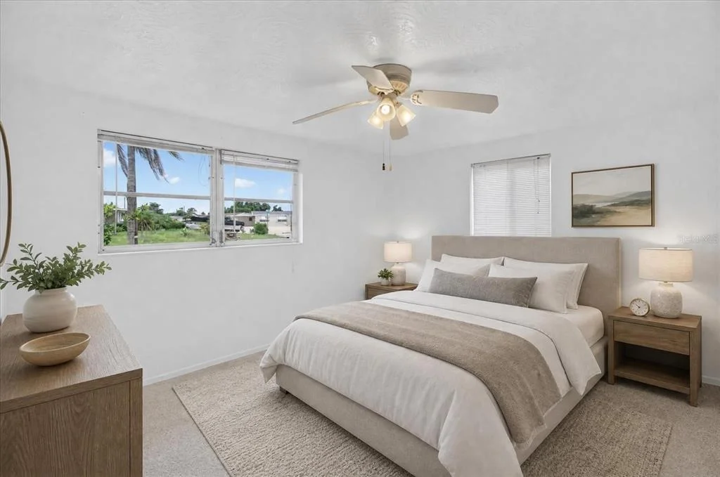 Photo of 4843 CALAIS DRIVE