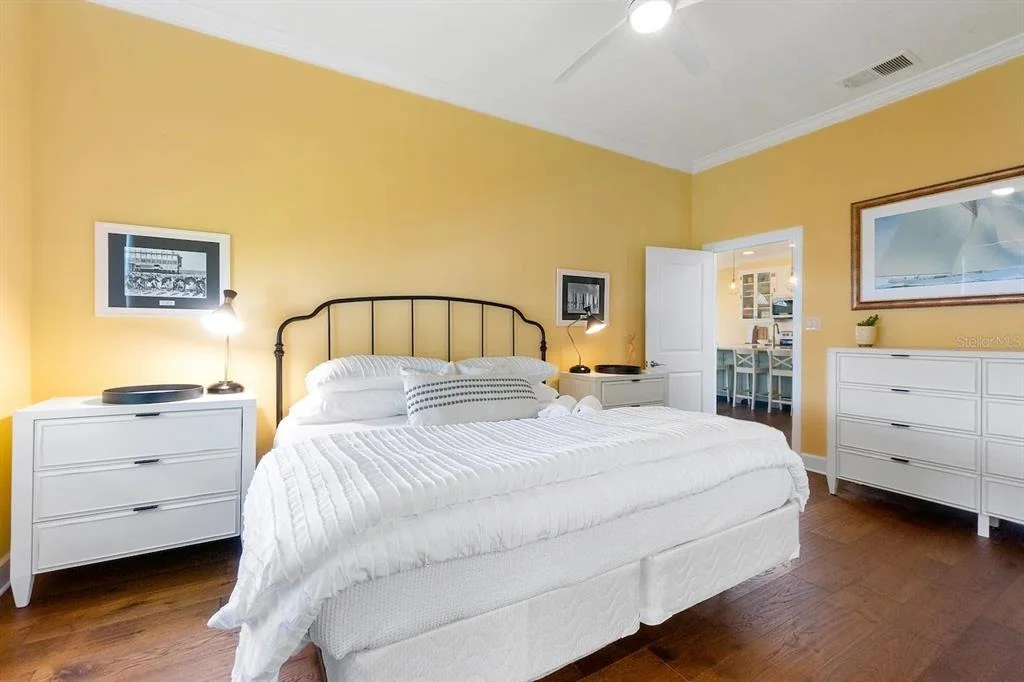 Photo of 1426 RIVERSIDE DRIVE