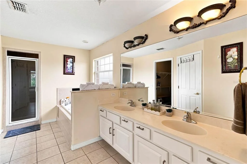 Photo of 426 VISTA LOOP