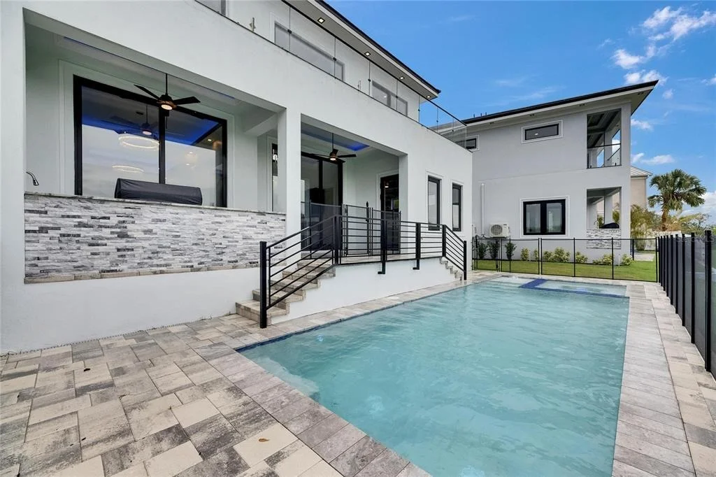 Photo of 6528 SIMONE SHORES CIRCLE