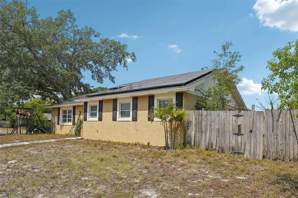 Photo of 503 HOLT CIRCLE