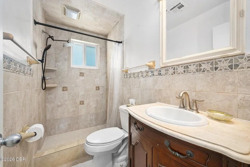 Photo of 190 ELLICOTT DRIVE