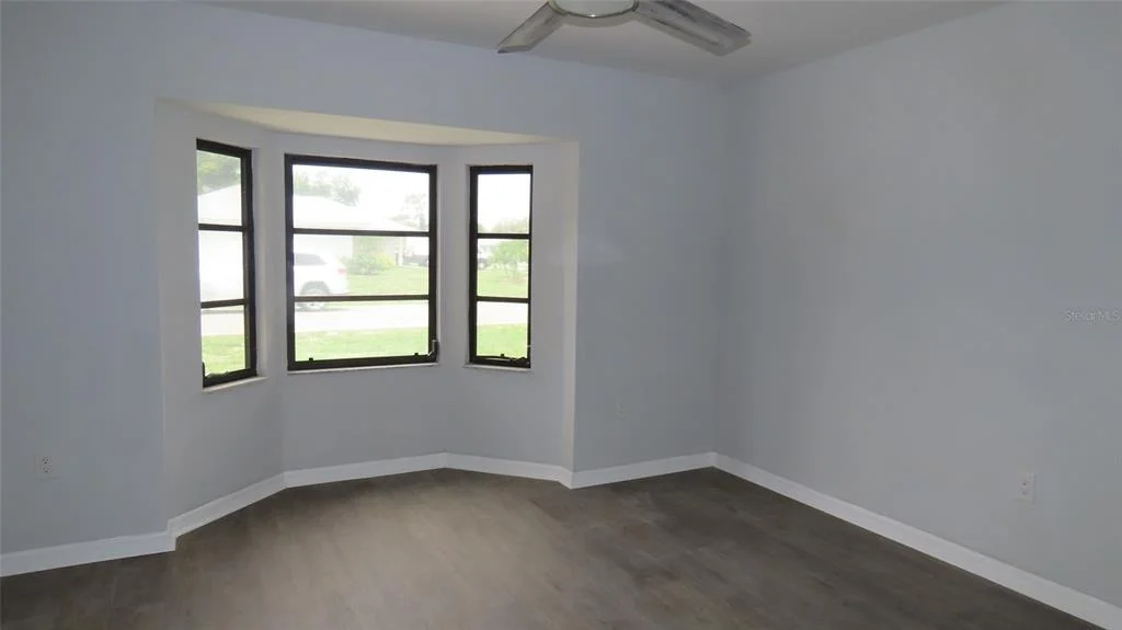 Photo of 807 NECTAR ROAD