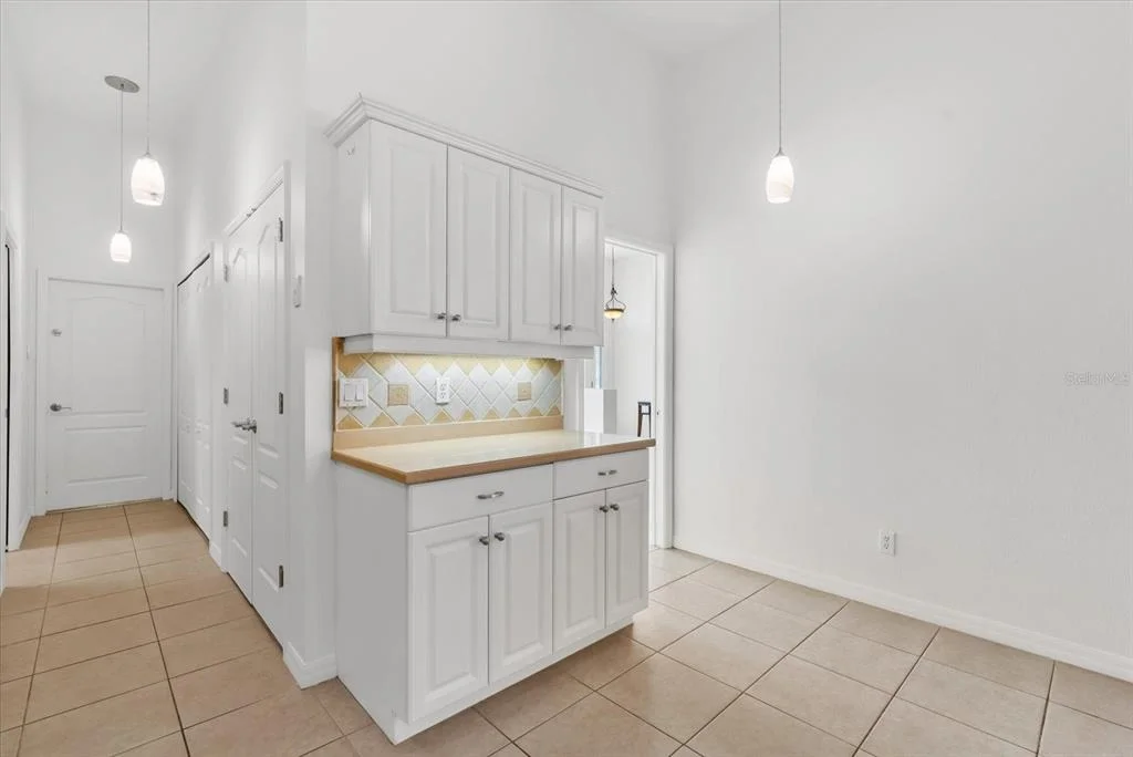 Photo of 4239 CORSO VENETIA BOULEVARD