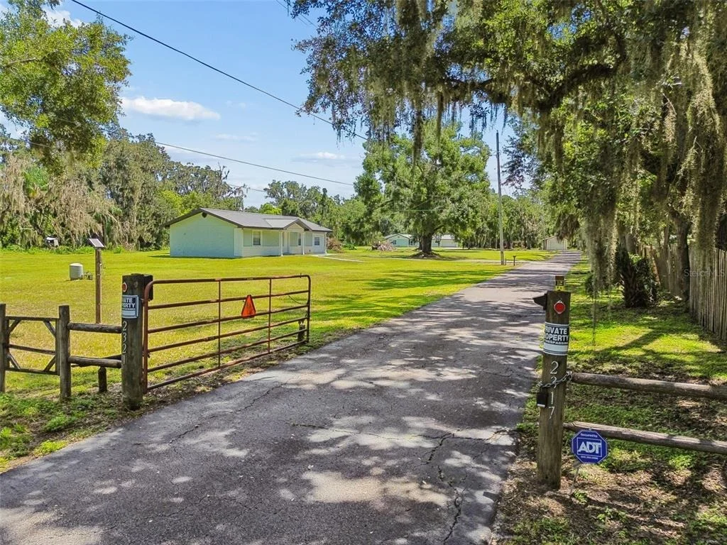 Photo of 2321 WOOTEN ROAD