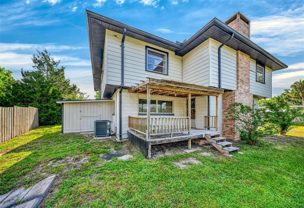 Photo of 710 TWIN OAKS LANE
